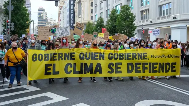 وجد عدد من الأحكام القضائية أن إجراءات المناخ التي تتخذها بعض الحكومات والشركات لم تكن كافية