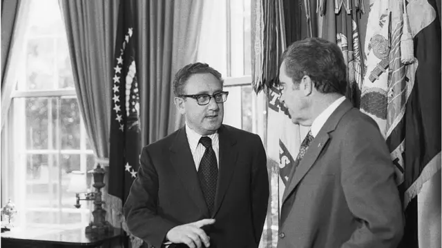 두 명의 대통령을 거쳐 7년 가까이 재직해 역대 최장수 국가안보보좌관인 헨리 키신저는 미국의 대표적인 외교안보 전략가이다