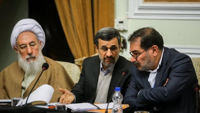 احمدی نژاد در جلسه مجمع تشخیص