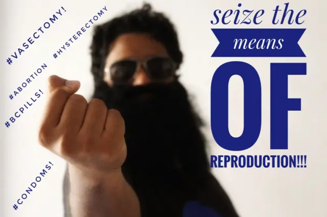 Samuel promueve los métodos anticonceptivos en su página en Facebook.