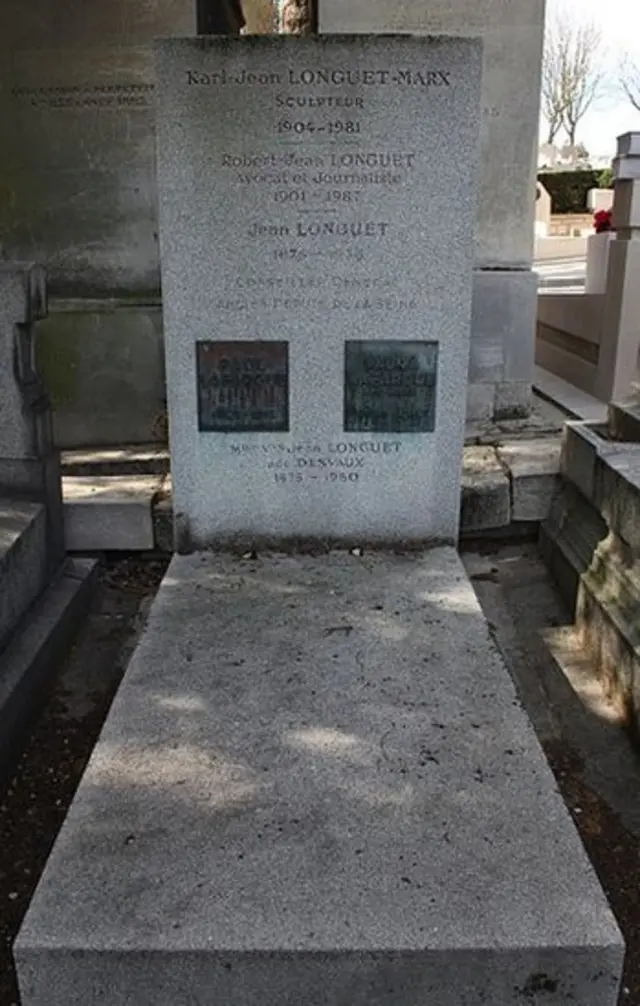 tumba de Paul y Laura