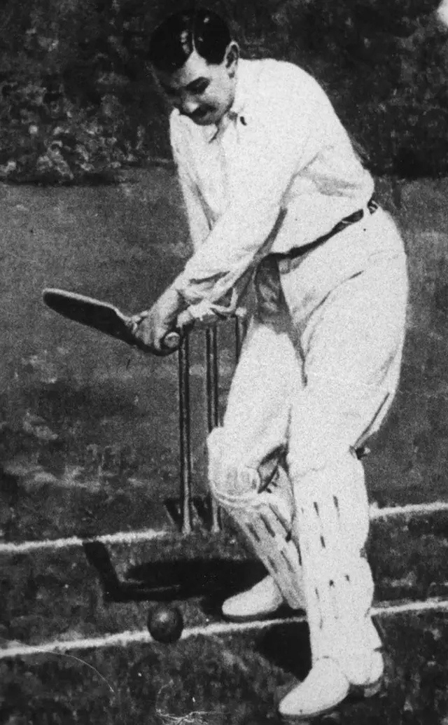 રણજીનું એટલું યોગદાન ખરું કે તેમણે ભારતના સૌપ્રથમ કેપ્ટન કર્નલ સી. કે. નાયડુને પ્રોત્સાહન આપ્યું હતું