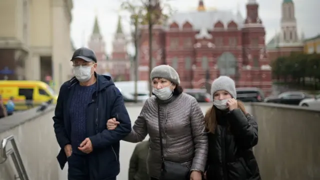 москвичи