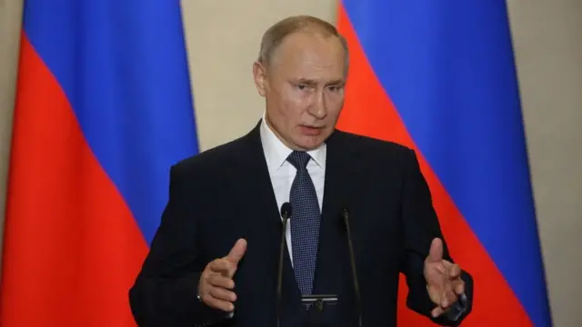 Vladimir Putin dự định sẽ thách thức sự lây lan của virus corona