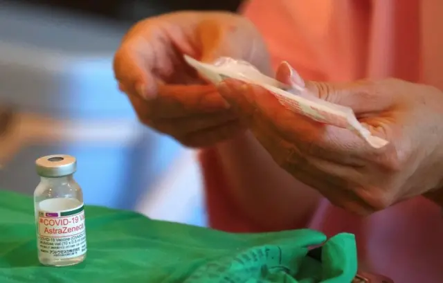 Tiêm vaccine ở Đài Loan