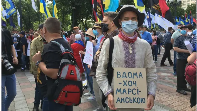 "Вдома - хоч по-марсіанськи": учасники мітингу підкреслювали, що не посягають на право українців використувавати зручну для них мову у приватному спілкуванні