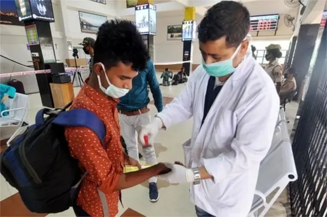 శానిటైజింగ్