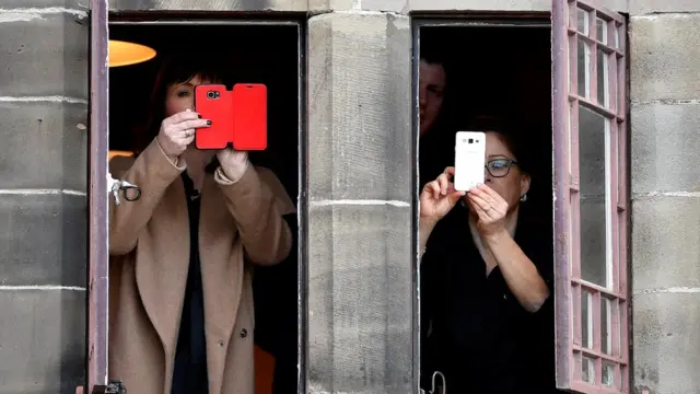 Harry, Markle, Inggris, Wales