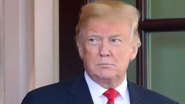 डोनल्ड ट्रंप