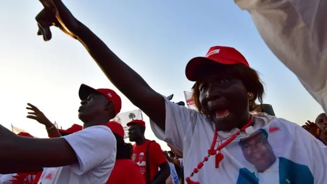 Aworan ololufẹ ẹgbẹ oselu