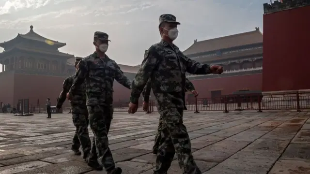 நாடாளுமன்றம்