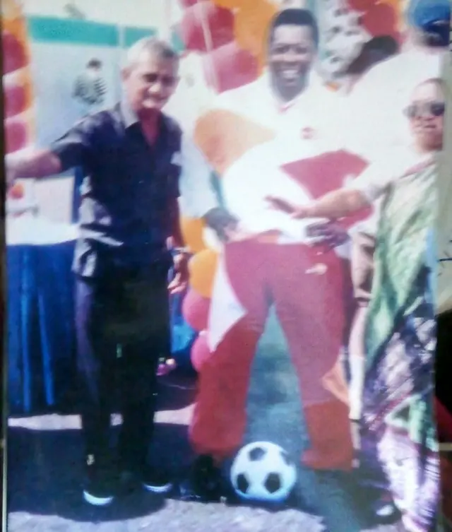 पन्नालाल चटर्जी, चैताली, फ़ुटबॉल की दीवानगी