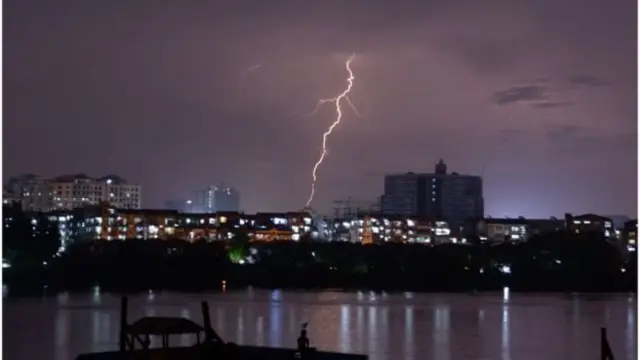 বাংলাদেশ, বজ্রপাত