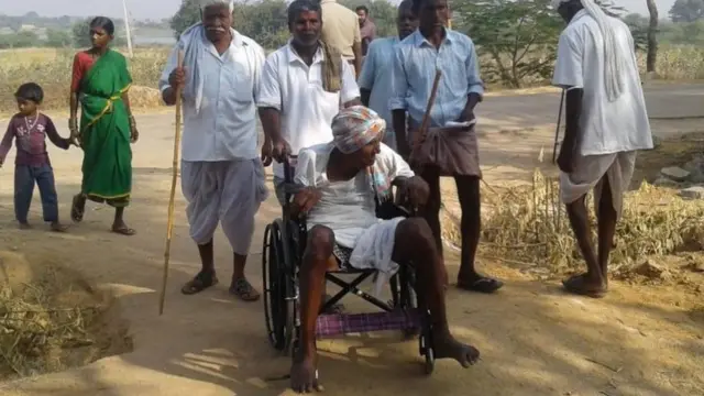 ఏ సమయంలో ప్రశ్నించారు, ప్రశ్నించేటప్పుడు ఓటరు ఒంటరిగా ఉన్నారా, సమూహంలో ఉన్నారా లాంటి అంశాలు ఎగ్జిట్ పోల్‌లో కీలకమైనవి.