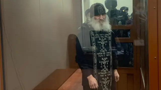 Бывший схиигумен Сергий (Романов) во время суда в Москве