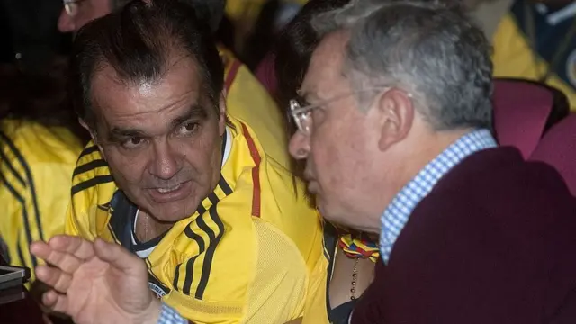 Óscar Iván Zuluaga y Álvaro Uribe