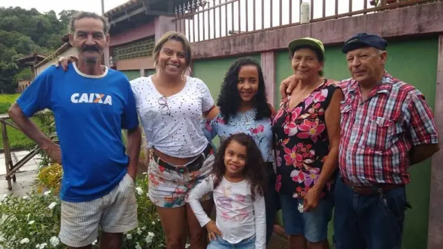 Foto keluarga Vera dan Geraldo