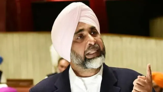 ਪੰਜਾਬ ਦੇ ਵਿੱਤ ਮੰਤਰੀ ਮਨਪ੍ਰੀਤ ਸਿੰਘ ਬਾਦਲ