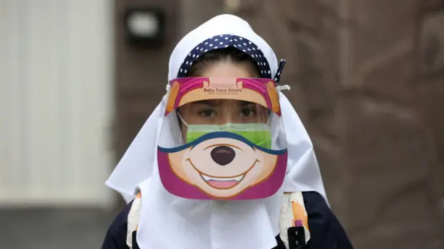 آییننامه شروع مدرسهها در روز جمعه ناگهان تغییر کرد