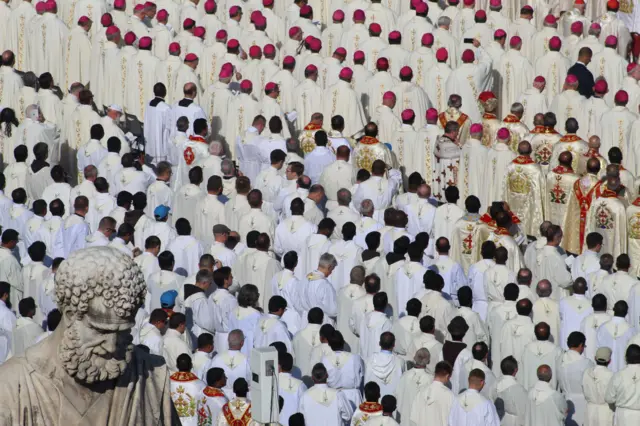 Religiosos acompanham missacarnival slotcanonizaçãocarnival slotIrmã Dulce, no Vaticano,carnival slotoutubrocarnival slot2019. Oscarnival slotsolidéu rosa são bispos. Oscarnival slotsolidéu vermelho são cardeais (purpurados)