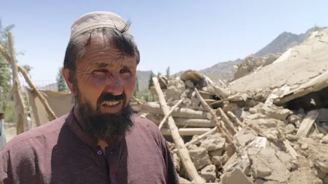 ઝર્મા ગુલ કહે છે, "પત્નીને બચાવવા પાછો આવ્યો ત્યાં સુધીમાં તેમનું મૃત્યુ થઈ ગયું હતું"