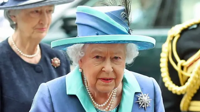 Королева Елизавета II