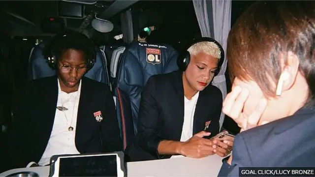 کادیشا بیوکانان، شانیس فان دی ساندن و ساکی کوماگای از تیم المپیک لیون