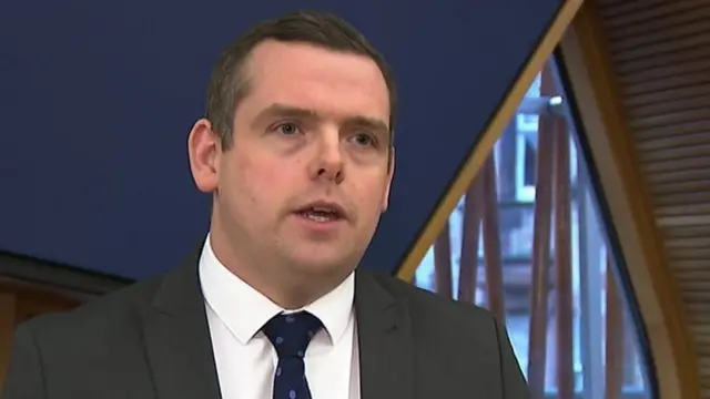 دوغلاس روس، زعيم حزب المحافظين الإسكتلدنيين