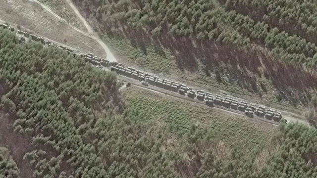 شمالی یوکرین میں 40 کلومیٹر طویل روسی قافلہ