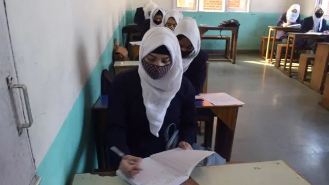 கர்நாடகா ஹிஜாப்