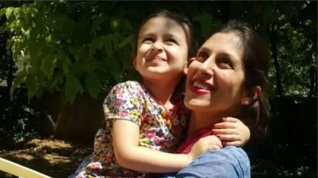 نازنین زاغری