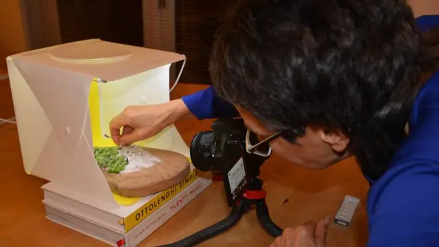 Джеки создает сцену