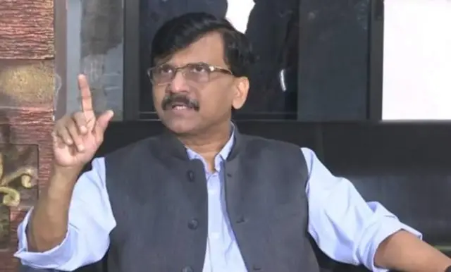 ਸ਼ਿਵ ਸੇਨਾ ਆਗੂ ਸੰਜੇ ਰਾਊਤ ਨੇ ਨਵੀਂ ਸਰਕਾਰ ਬਣਨ ਨੂੰ ਮਹਾਰਾਸ਼ਟਰ ਦੀ ਸਰਕਾਰ ਨਾਲ ਧੋਖਾ ਕਰਾਰ ਦਿੱਤਾ ਹੈ