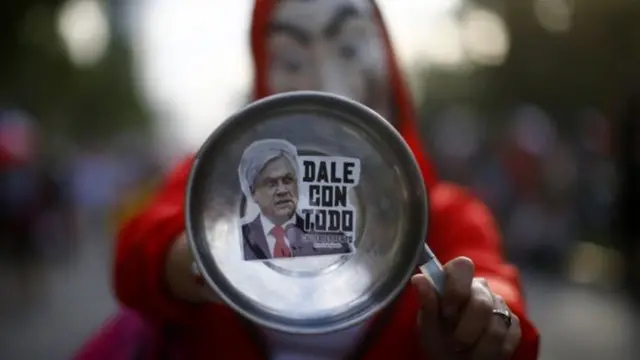 Manifestante durante ato no Chile