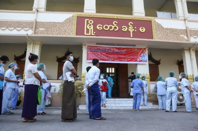 မန္တလေးမြို့မှာ ဇန်နဝါရီ ၂၇ ရက်က ကာကွယ်ဆေးစတင်ထိုးနှံစဥ်