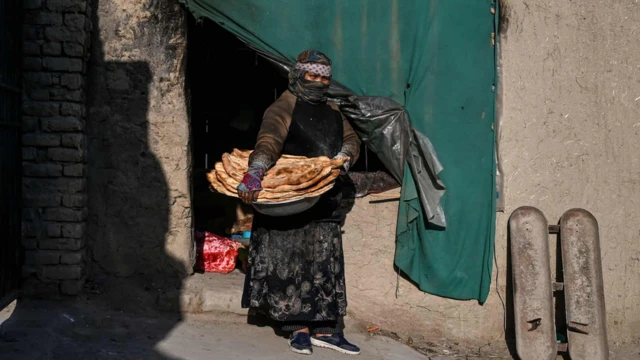Zainab Sharifi, Kabil, Afganistan