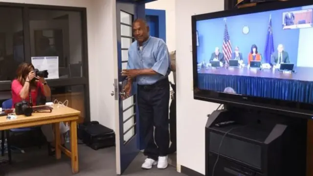 سیمپسون در جلسه دادگاه اتهام الکلی بودن را رد کرد