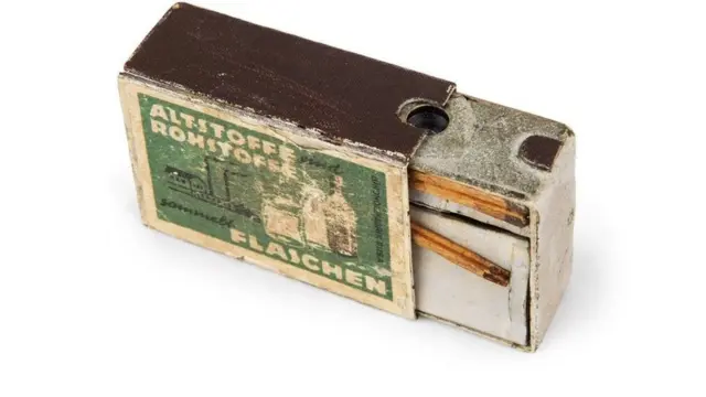 Cajetilla de fósforos fotográfica