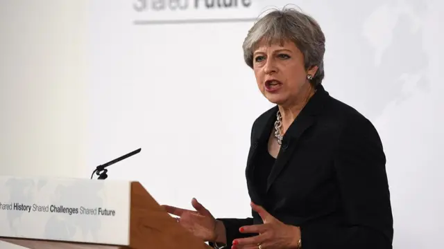 બ્રિટનના વડાપ્રધાન થેરેસા મેની તસવીર