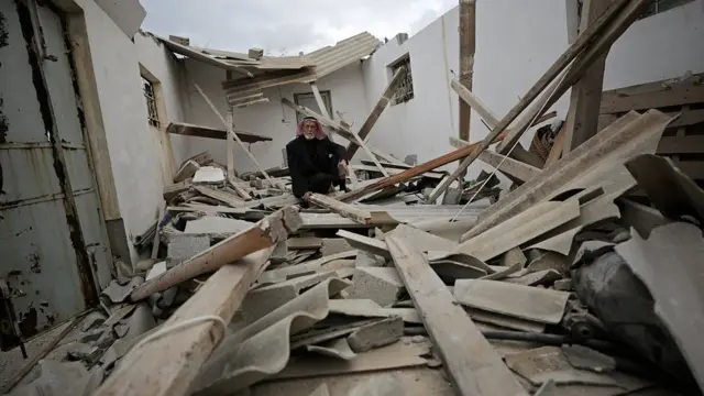 Duqeynta Khan Yoonis waxaa ku burburay guryo rayid