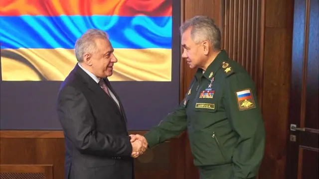 Vağarşak Harutyunyan və Sergey Şoyqu