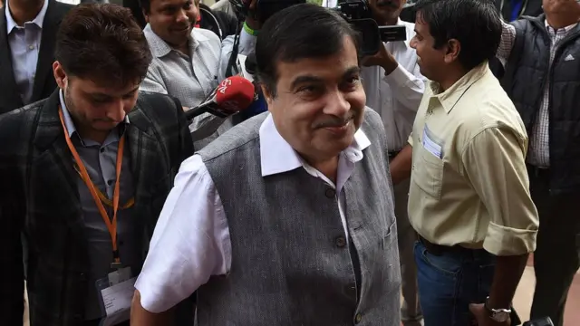 नितिन गडकरी