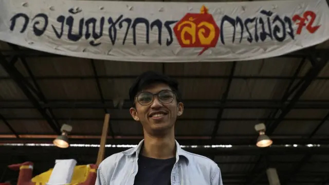 ลัทธพล ยิ้มละมัย ประธานกลุ่มอิสระล้อการเมือง มหาวิทยาลัยธรรมศาสตร์