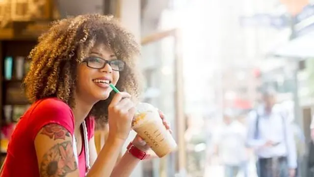 تلاش کنیم از هر قدم، هردم و هر لقمه غذایی که می‌خوریم لذت ببریم و آن را عمیقاً حس کنیم