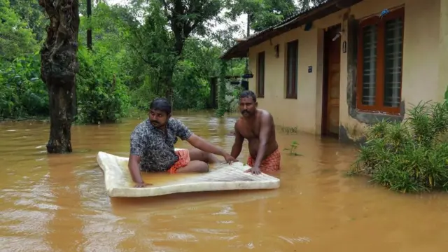 કેરલ પૂર