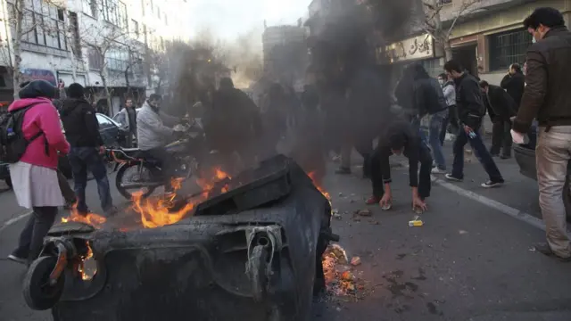 تظاهرات ۲۵ بهمن