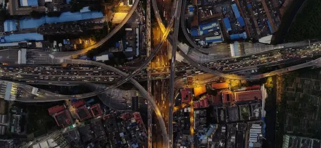 চীনের গুয়াংঝু বিশ্বের সবচেয়ে কোলাহলপূর্ণ শহর