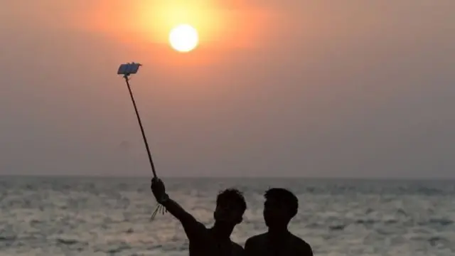 අන්තර්ජාලයට සහ සමාජ ජාල මාධ්‍යයට පිවිසීම සඳහා වෙනත් විධීන් ඇත