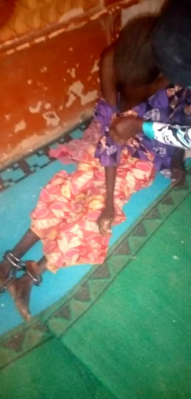 One of Smaila wives on di day wen police go rescue dem.