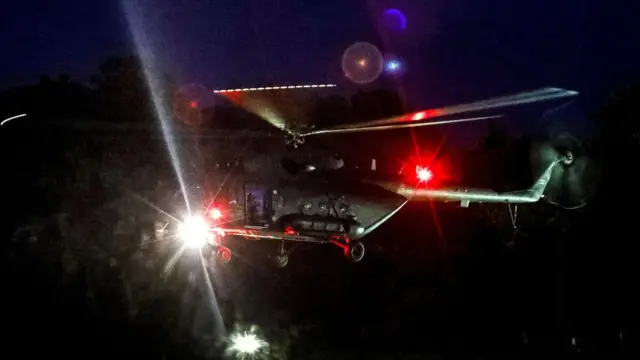 На місце операції прибули гелікоптери, які будуть доставляти врятованих до лікарні